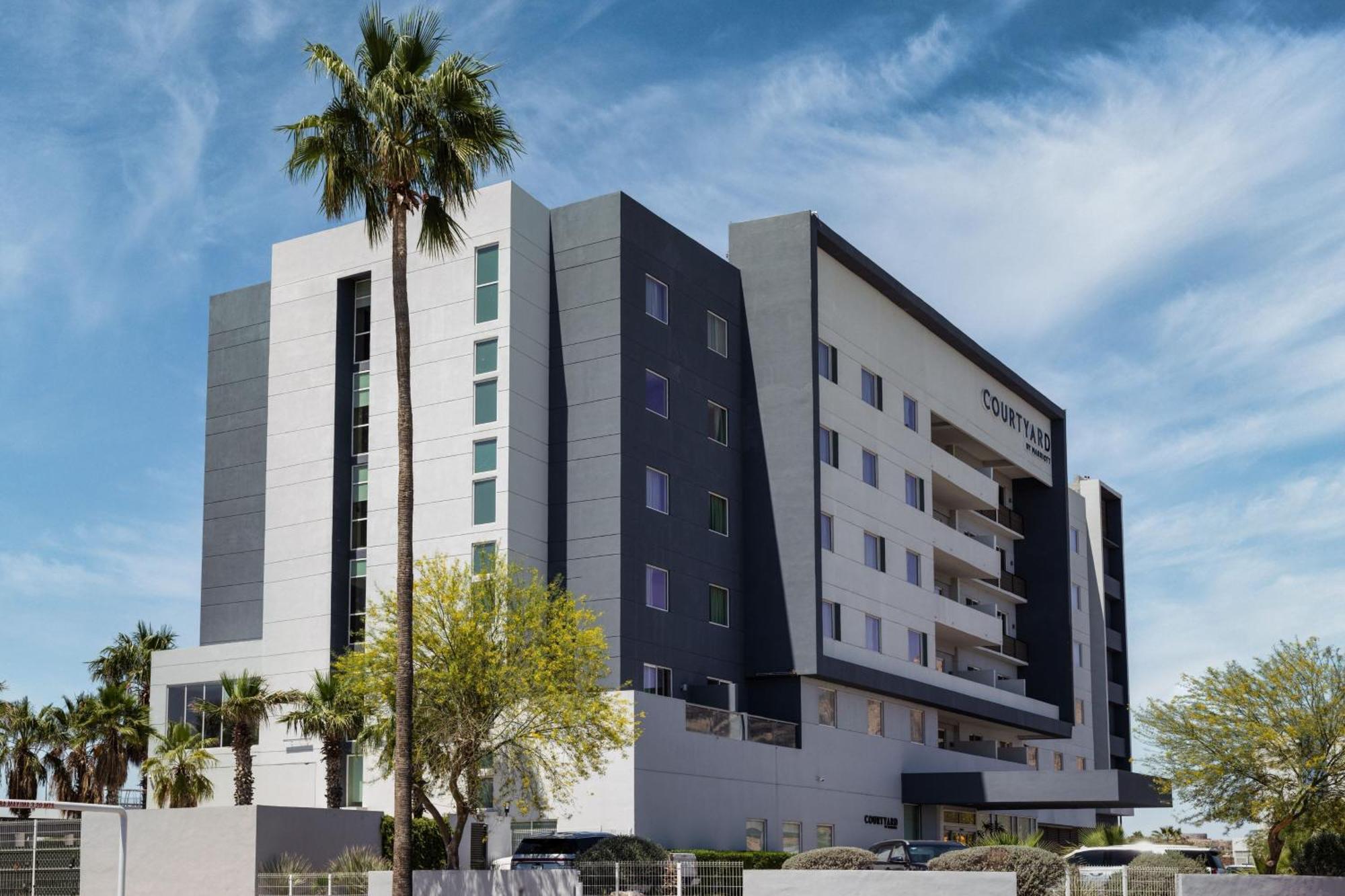 Courtyard By Marriott Hermosillo Ngoại thất bức ảnh