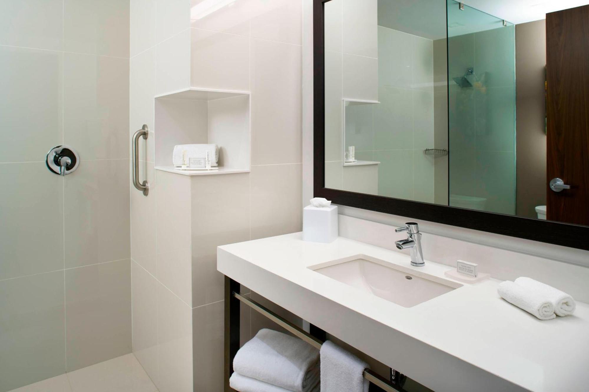 Courtyard By Marriott Hermosillo Ngoại thất bức ảnh